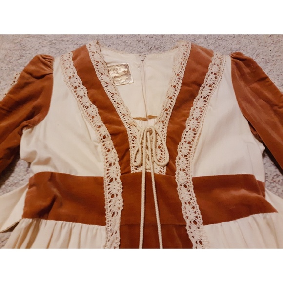 SOLD - Picture 4 of 8